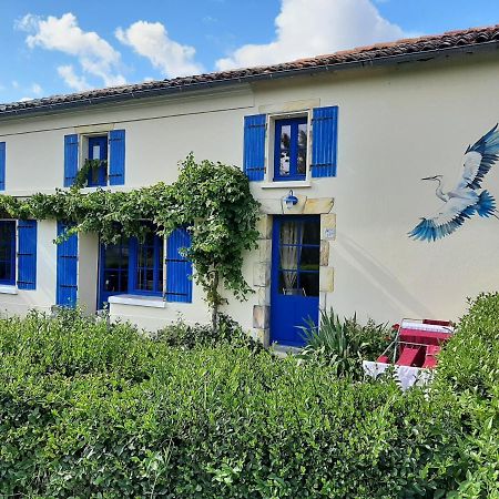Le Logis Du Heron Coulon Bagian luar foto