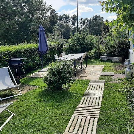 Le Logis Du Heron Coulon Bagian luar foto