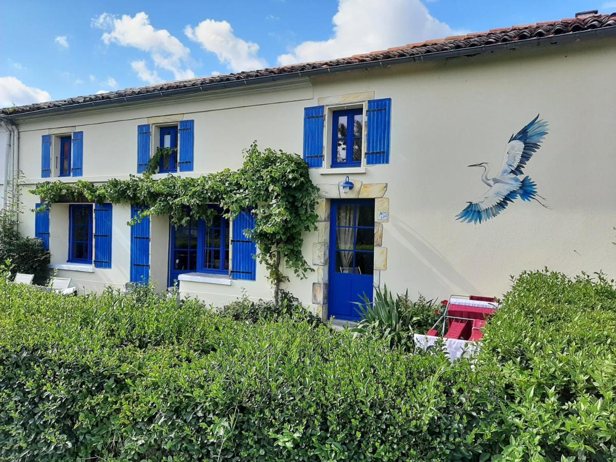 Le Logis Du Heron Coulon Bagian luar foto